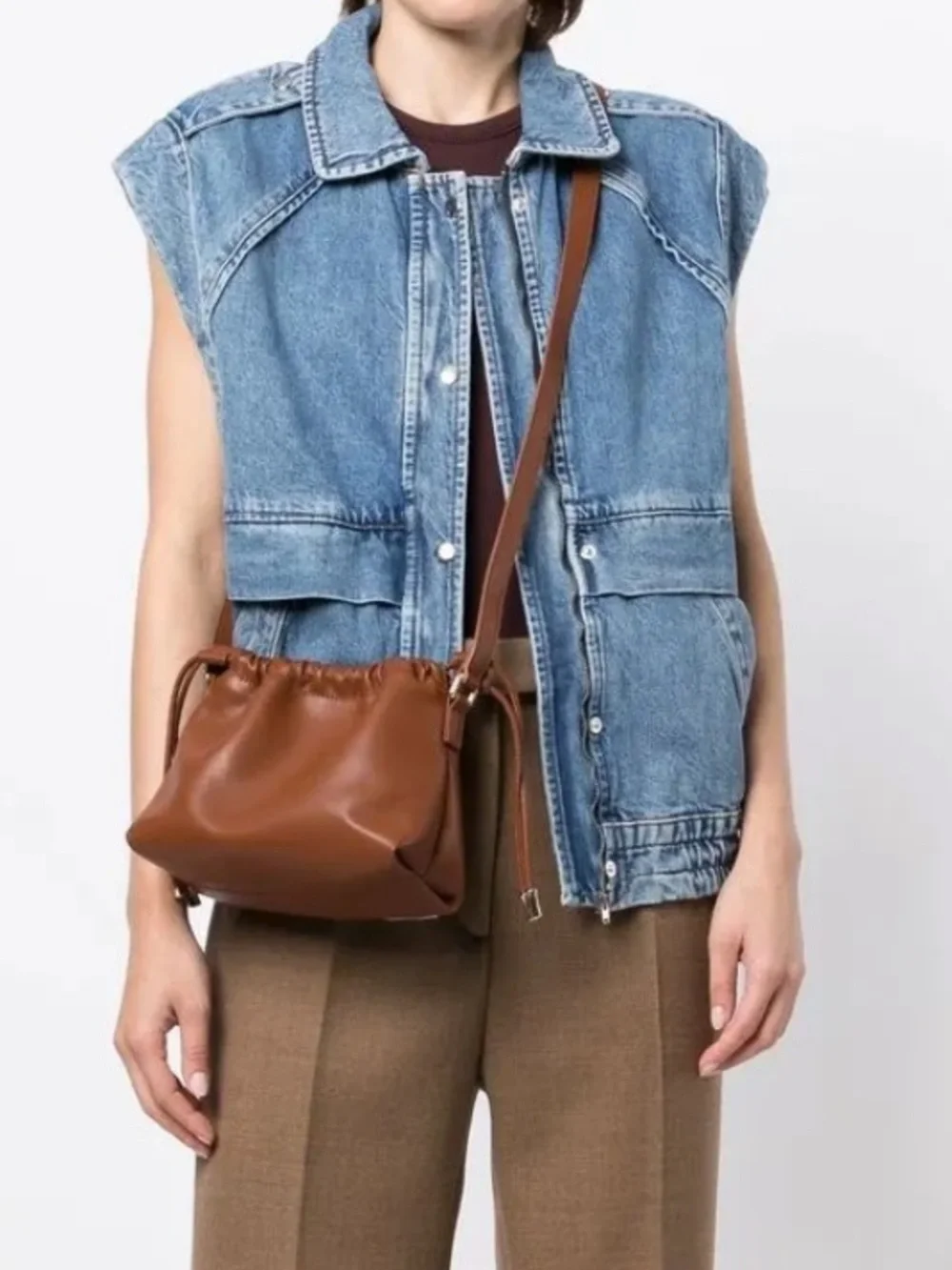 NEW A.P.C. Drawstring Magnet Closure Chestnut Leather Crossbody (smoke/pet free) - Picture 9 of 9